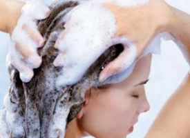 Powder shampoo to rehydrate