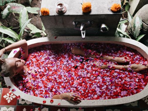 Scented relaxing infusion for the bath