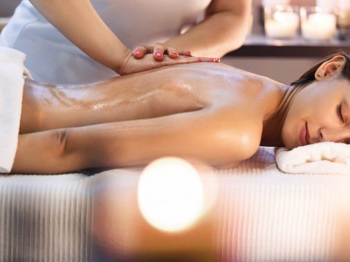 Seaweed and plant intense massage oil 
