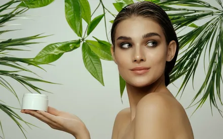 Ce masque nutri-confort, à la texture riche et non-grasse.