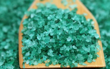 Sels de bain verts qui sont utilisés dans le sels de bain verts