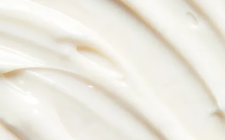 Texture de la crème caviar or 